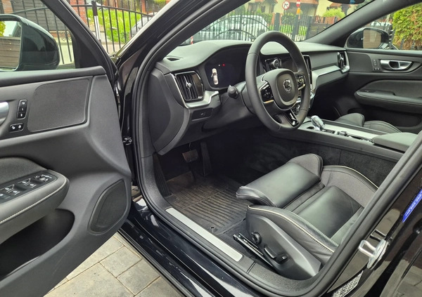 Volvo S60 cena 239000 przebieg: 9806, rok produkcji 2023 z Katowice małe 232